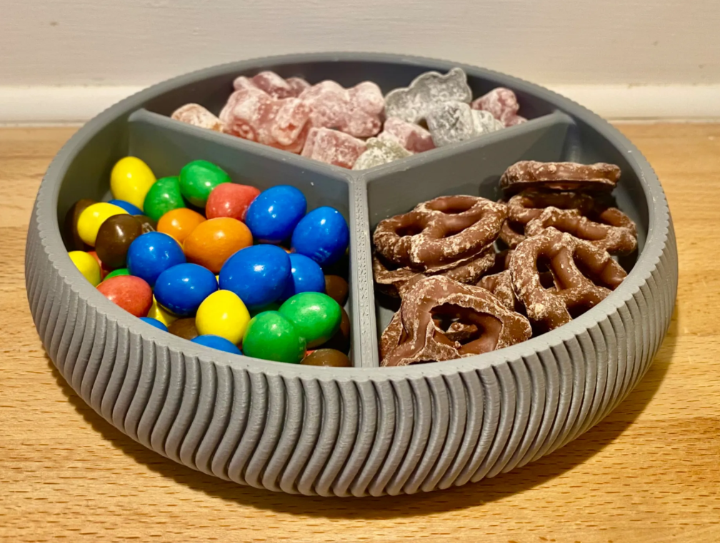 Snack Tray With Lid — 3D printed by Moon Studio 3D
